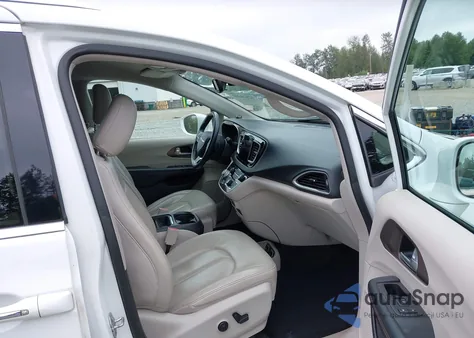 2018 Chrysler Pacifica Touring L z USA, uszkodzony, nr VIN 2C4RC1BGXJR338043